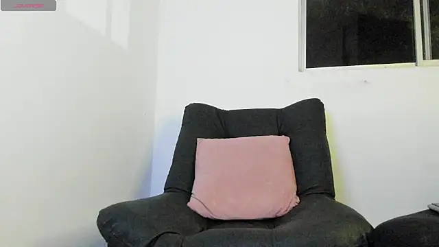 axel davis  online show from January 14, 3:34 am