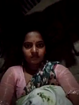 Snapshot of Hot_bbbb chatting on November 11, 10:10 pm Hot bbbb online show from November 11, 10:10 pm