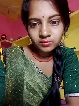 Snapshot of Hot_bbbb chatting on November 23, 8:08 pm Hot bbbb online show from November 23, 8:08 pm