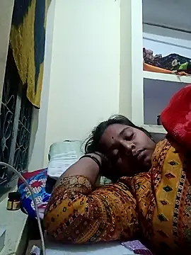 Hot crety online show from December 4, 7:33 pm