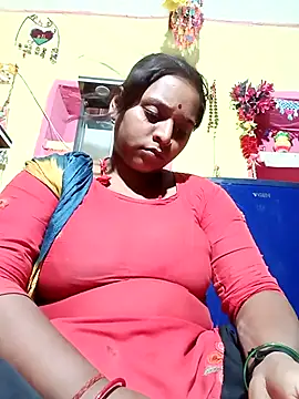 Snapshot of Hot_crety chatting on April 4, 8:12 am Hot crety online show from April 4, 8:12 am