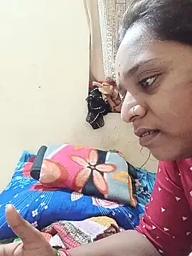 Snapshot of Hot_crety chatting on July 27, 6:31 am Hot crety online show from July 27, 6:31 am