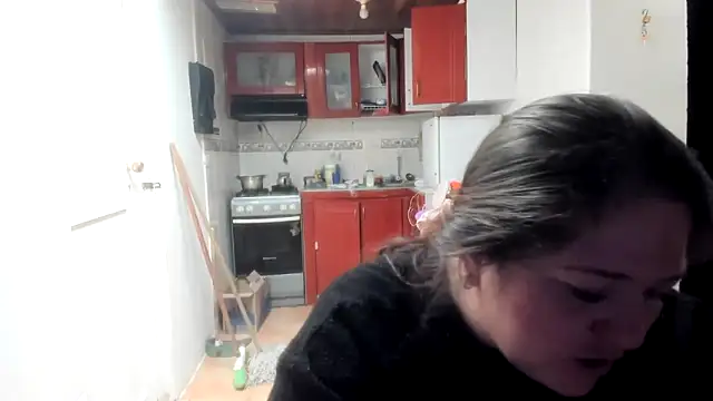 Daphne girlsex online show from June 3, 2:33 pm