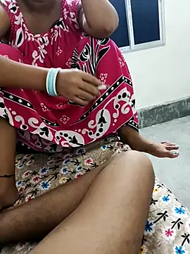 Hotty-Moni online show from September 19, 4:40 pm