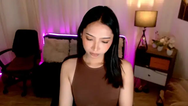 Snapshot of Sassy_Suzuhime chatting on October 18, 2:03 am Sassy Suzuhime online show from October 18, 2:03 am