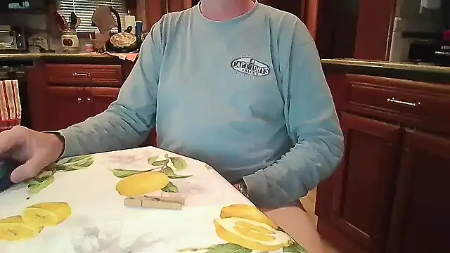 hooper12 online show from February 11, 3:06 pm