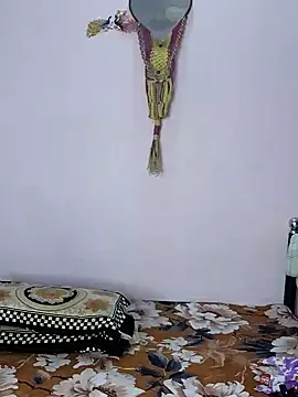 sneha bebo online show from March 15, 1:28 pm