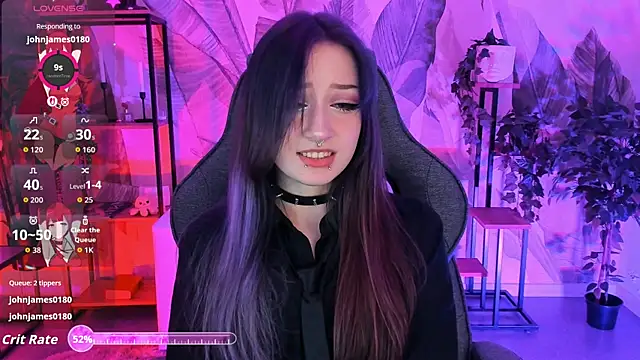 Snapshot of LiliLuna chatting on September 24, 10:24 pm LiliLuna online show from September 24, 10:24 pm