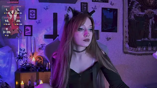 LiliLuna online show from July 4, 7:53 pm