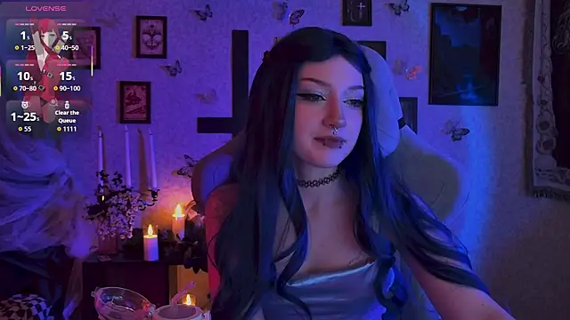 LiliLuna online show from July 13, 12:35 am