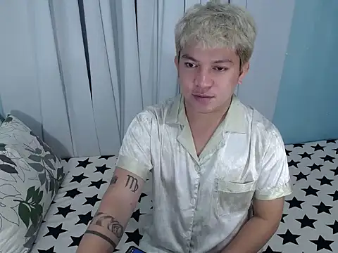 Fuckboii intown online show from November 24, 8:30 pm