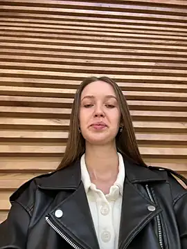 ElliRose online show from September 15, 6:57 am