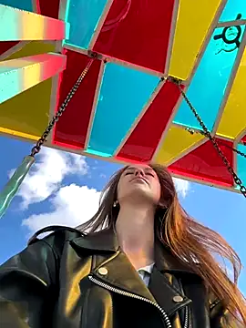 ElliRose online show from September 17, 6:37 am