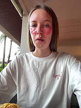 ElliRose online show from October 12, 1:48 am