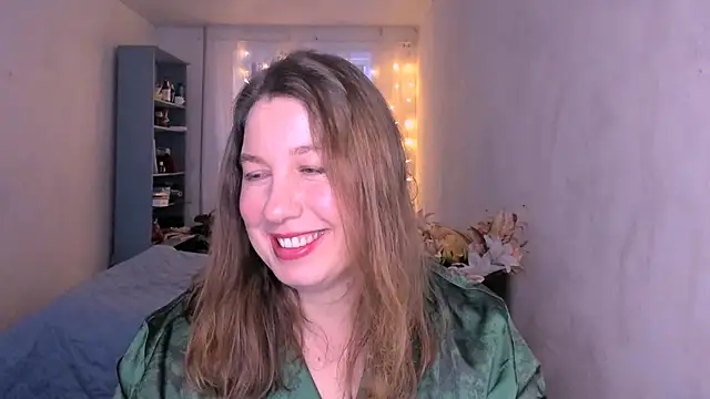 NancySanders online show from December 17, 9:04 am