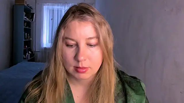 NancySanders online show from February 26, 9:41 am