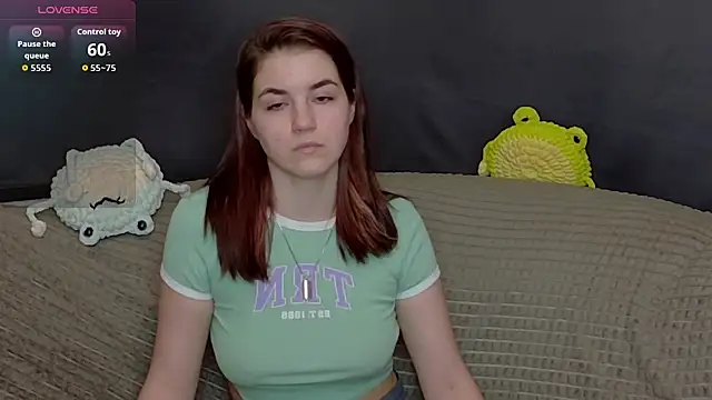 Snapshot of ElzaBlis chatting on November 21, 2:49 pm ElzaBlis online show from November 21, 2:49 pm