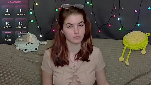 Snapshot of ElzaBlis chatting on December 15, 5:06 pm ElzaBlis online show from December 15, 5:06 pm