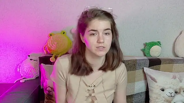 Snapshot of ElzaBlis chatting on June 19, 2:32 pm ElzaBlis online show from June 19, 2:32 pm