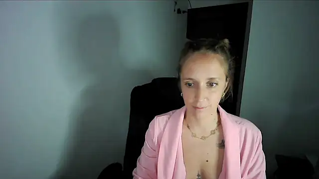 violetofsecret online show from September 12, 9:59 pm