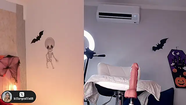 Snapshot of Hillary_Collins1 chatting on October 5, 3:27 am Hillary Collins1 online show from October 5, 3:27 am