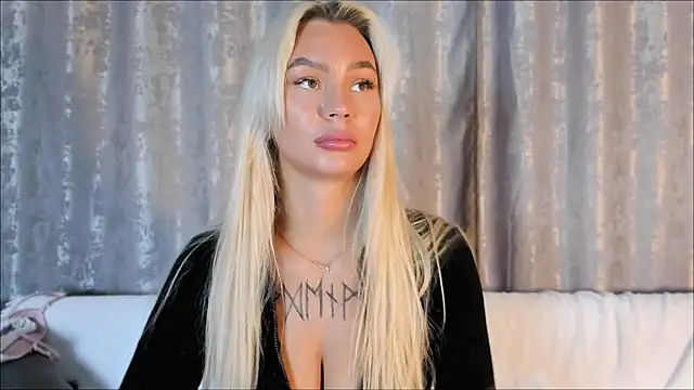 Eva Re online show from October 17, 6:05 am