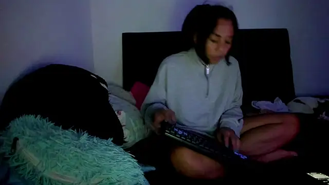 Adrianna Arias online show from November 19, 5:29 am