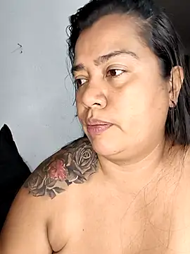 Snapshot of NARNYALABELLA chatting on April 24, 12:35 am NARNYALABELLA online show from April 24, 12:35 am