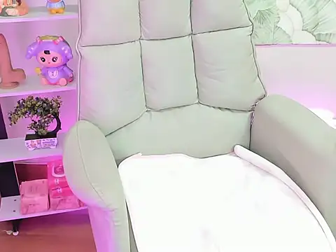 Mix-MiuMiu online show from October 27, 3:43 am