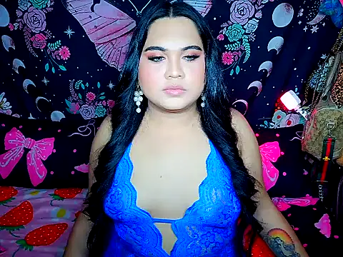 YourThicc bella online show from June 10, 3:00 pm