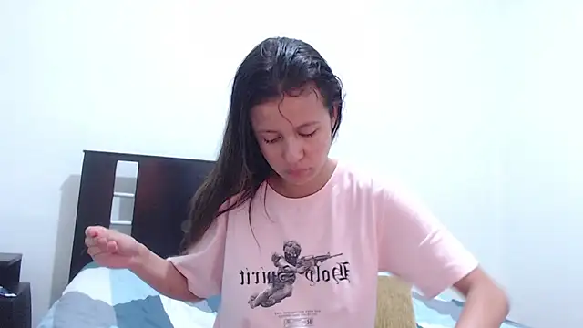 Snapshot of nathaly_jones_ chatting on September 29, 12:21 pm nathaly jones  online show from September 29, 12:21 pm