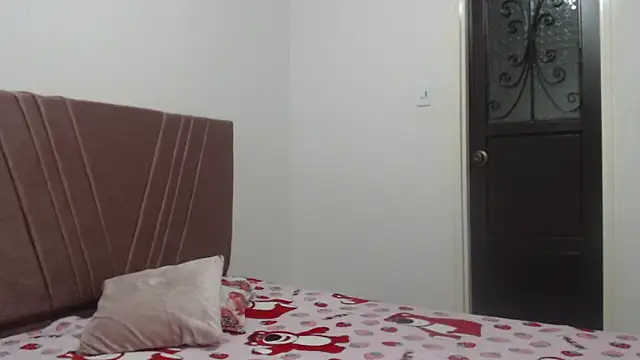 nathaly jones  online show from November 24, 11:54 am