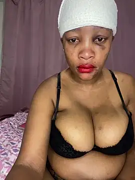 Snapshot of CurvyGod01 chatting on October 27, 6:56 pm CurvyGod01 online show from October 27, 6:56 pm