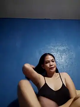 missluvv online show from February 1, 1:42 pm