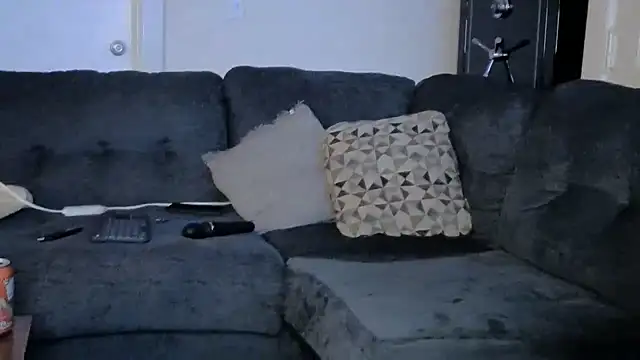 Snapshot of pantyhoselover54 chatting on February 19, 7:15 am pantyhoselover54 online show from February 19, 7:15 am