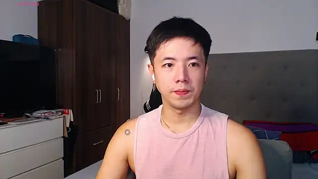 Addictiveboi online show from February 2, 4:00 am