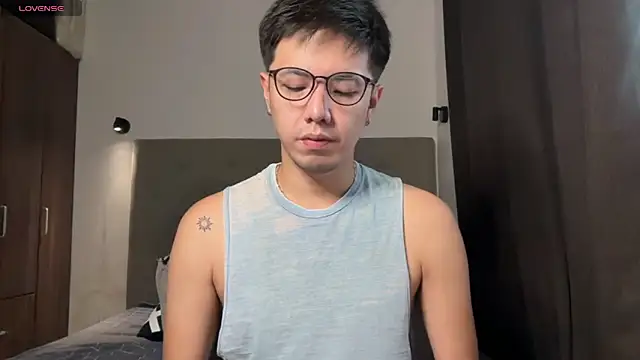 Addictiveboi online show from May 7, 2:50 am