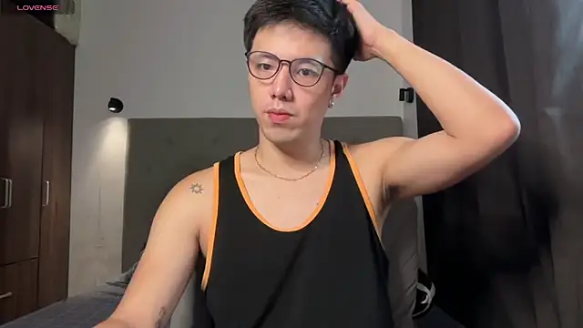Addictiveboi online show from May 12, 2:52 am