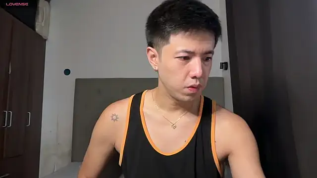 Addictiveboi online show from May 26, 1:45 am