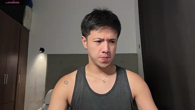 Addictiveboi online show from June 5, 4:52 am
