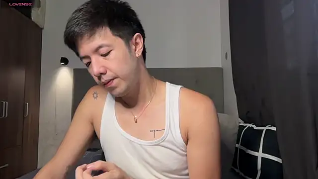 Addictiveboi online show from June 17, 2:14 am