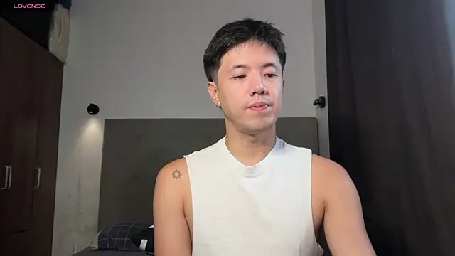 Addictiveboi online show from June 24, 2:43 am
