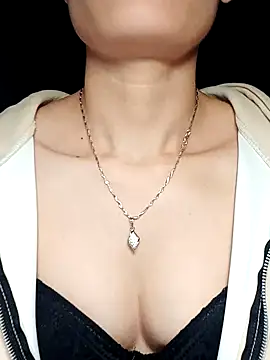 Hinna x online show from November 6, 2:51 pm