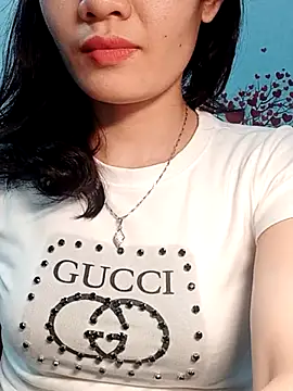 Hinna x online show from March 3, 1:17 pm