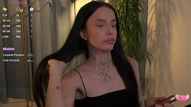 livia starwars online show from March 24, 8:58 pm