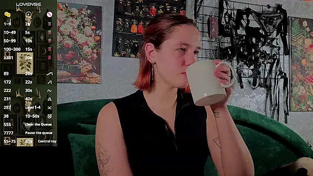 the high priestess online show from November 28, 3:09 am