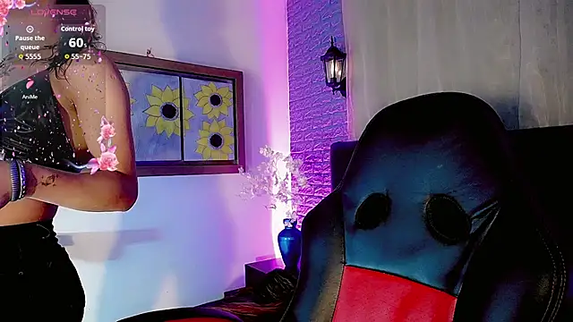 Snapshot of Cata_MW chatting on October 20, 7:14 pm Cata MW online show from October 20, 7:14 pm