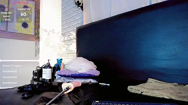 Snapshot of Cata_MW chatting on November 3, 7:15 pm Cata MW online show from November 3, 7:15 pm