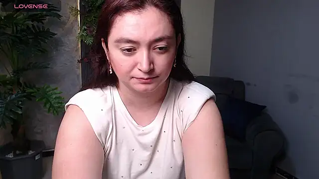 Anaa Rose online show from July 11, 1:47 pm