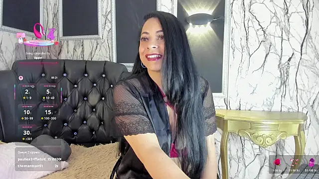 Snapshot of adelinemoretti chatting on November 12, 7:13 pm adelinemoretti online show from November 12, 7:13 pm